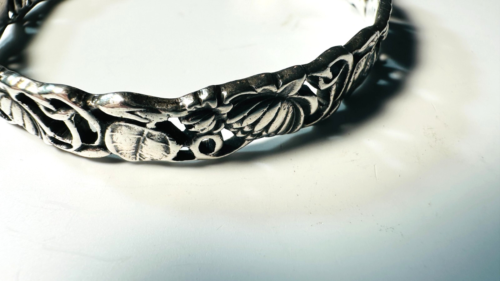 Parenti Bangle Bracelet Vintage Sterling Silver 37.19g 2.73″ Round 10mm