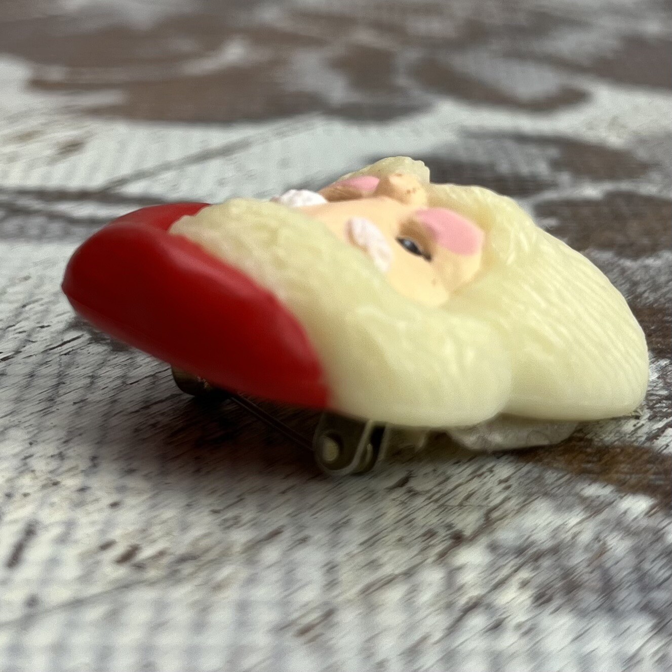 VINTAGE 70s 80s Lehman Fun World Santa CLAUS Smiling Face Brooch Christmas Pin