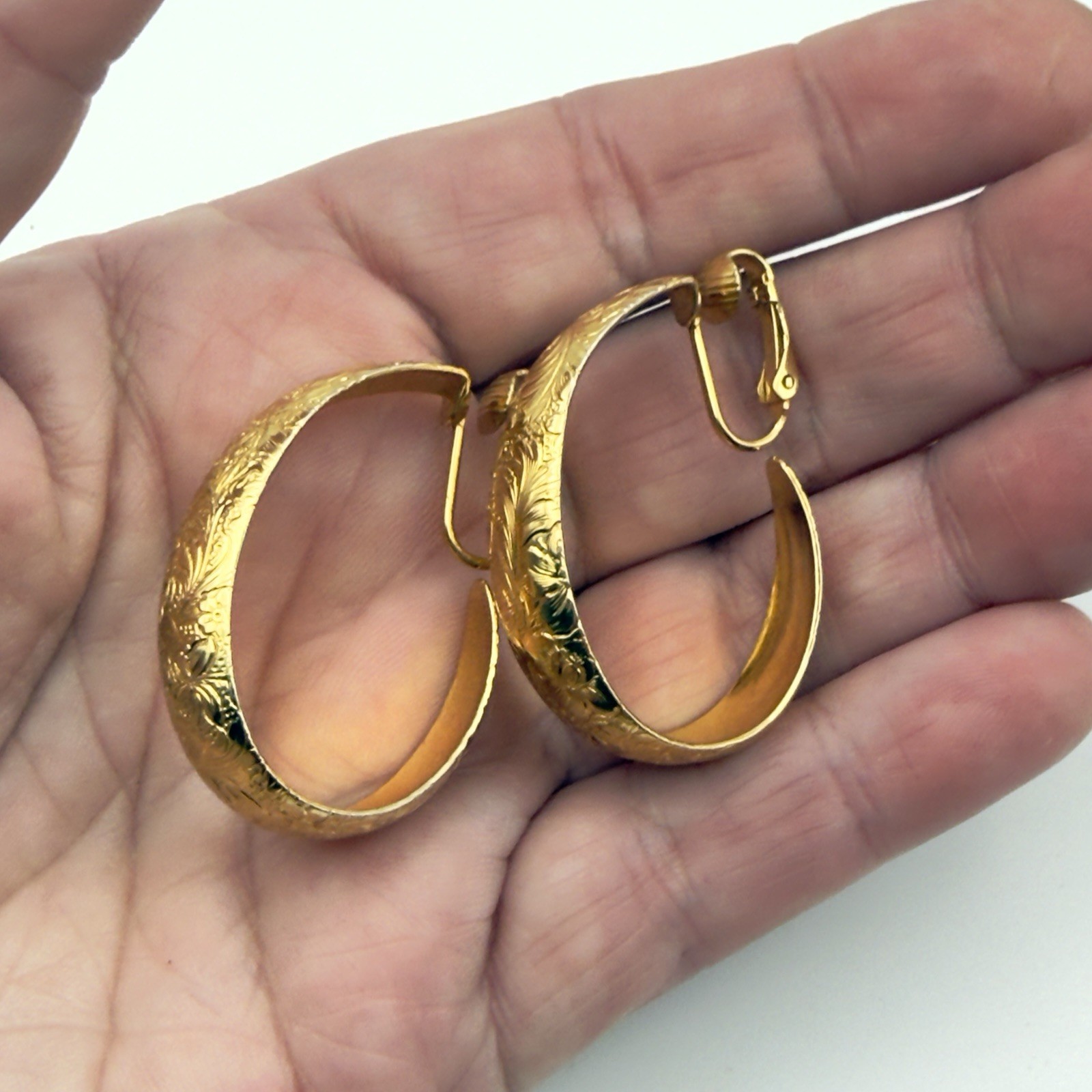 Vintage Gold Tone Floral Engraved Hoop Clip On Earrings Bold Wide Chunky