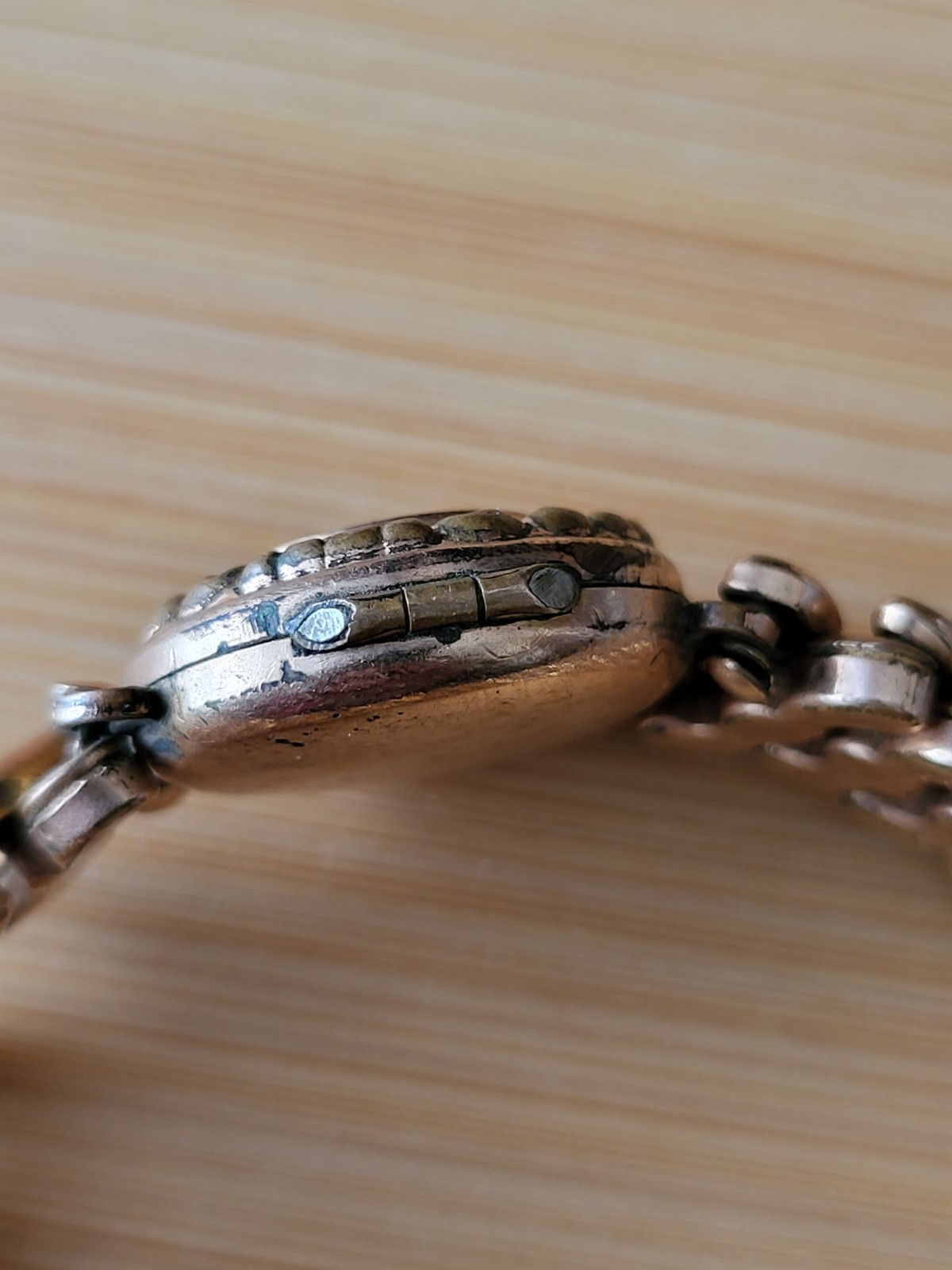 Antique DFB Co Sweetheart Round Locket Expansion Bracelet Pre-Carmen Gold Filled