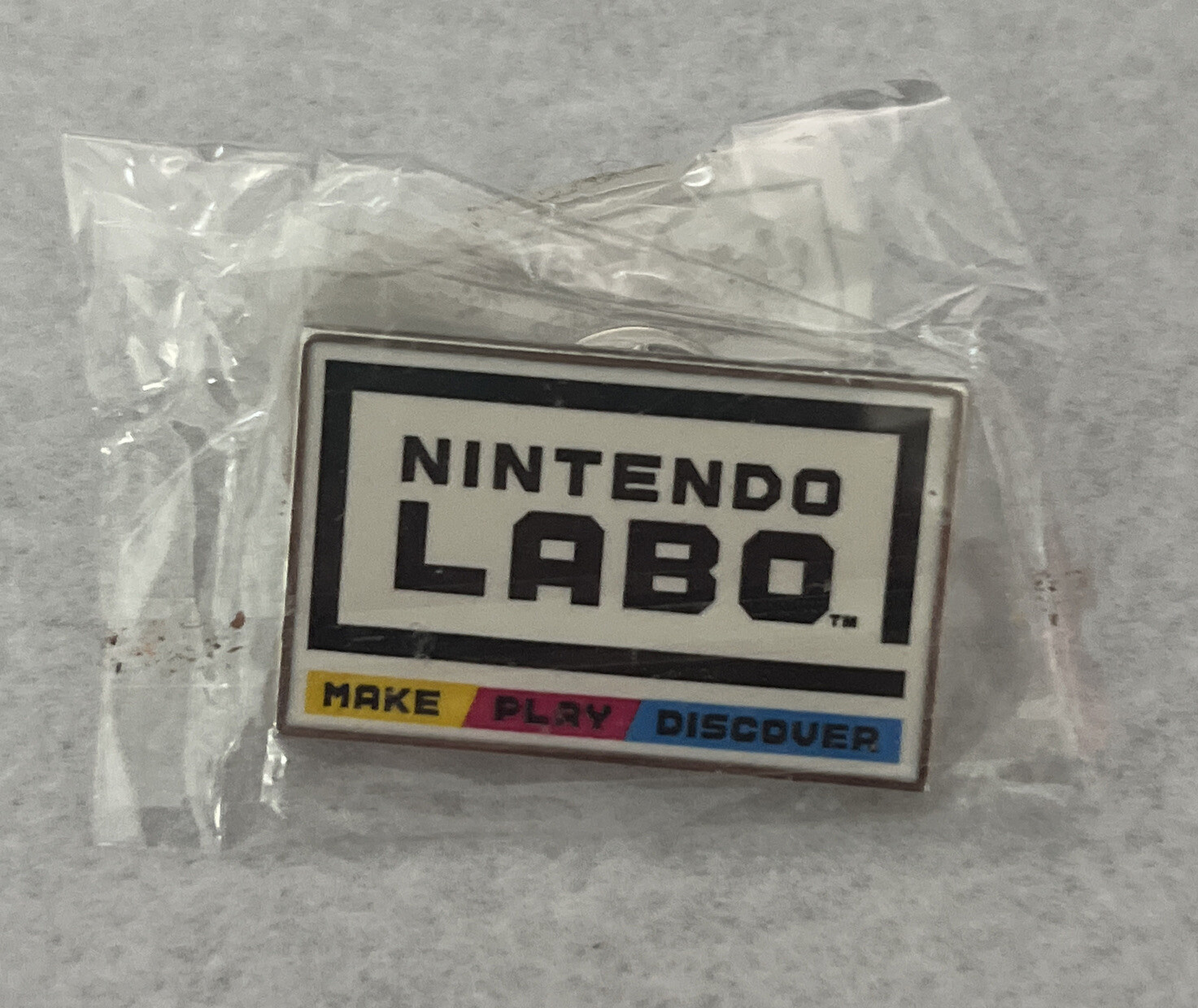 Nintendo LABO Pin Rare Toy Con Robot VR Video Games Fun NEW