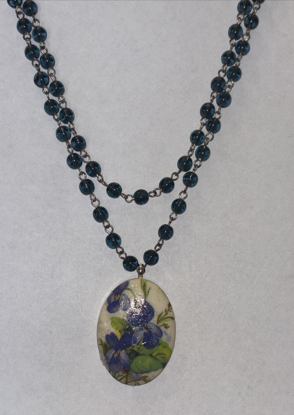 Vintage Violet Flower Decoupage Pendant Necklace Blue Beaded Cottagecore 16”