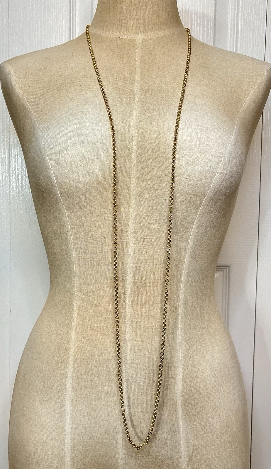 Vintage Crown Trifari Double Round Link Gold Tone Long Chain 54″ Hang Tag Logo