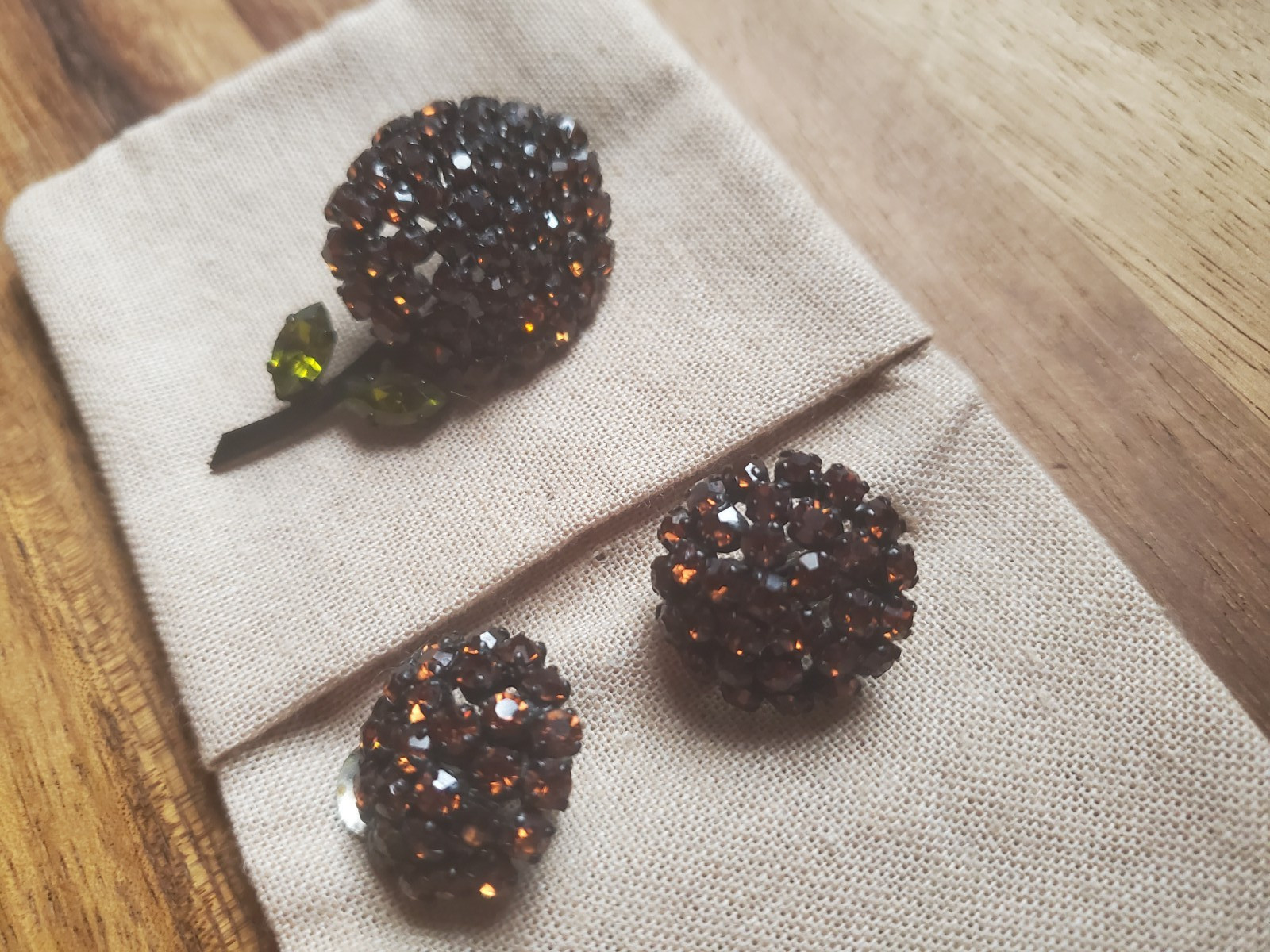 Vintage Made In Austria Brooch And Clip On Earrings Set – Floral Motif