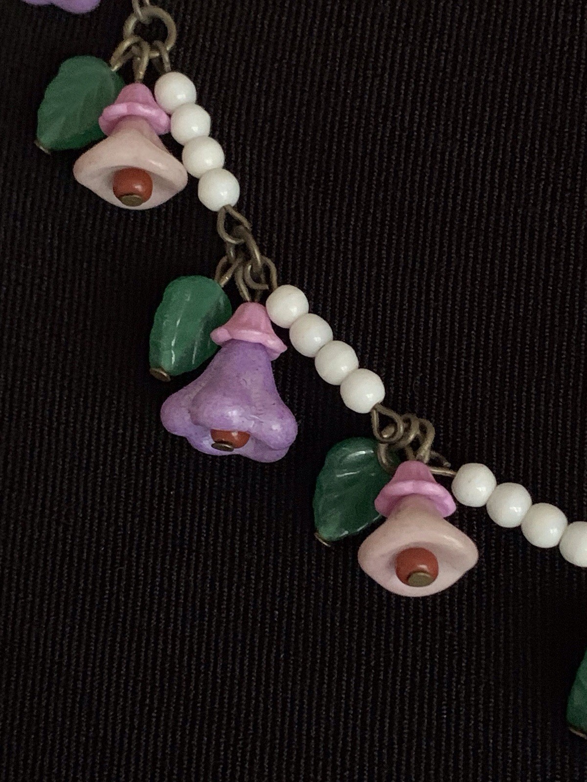 Vintage Czech Glass Flower Purple Pink And White Choker Necklace