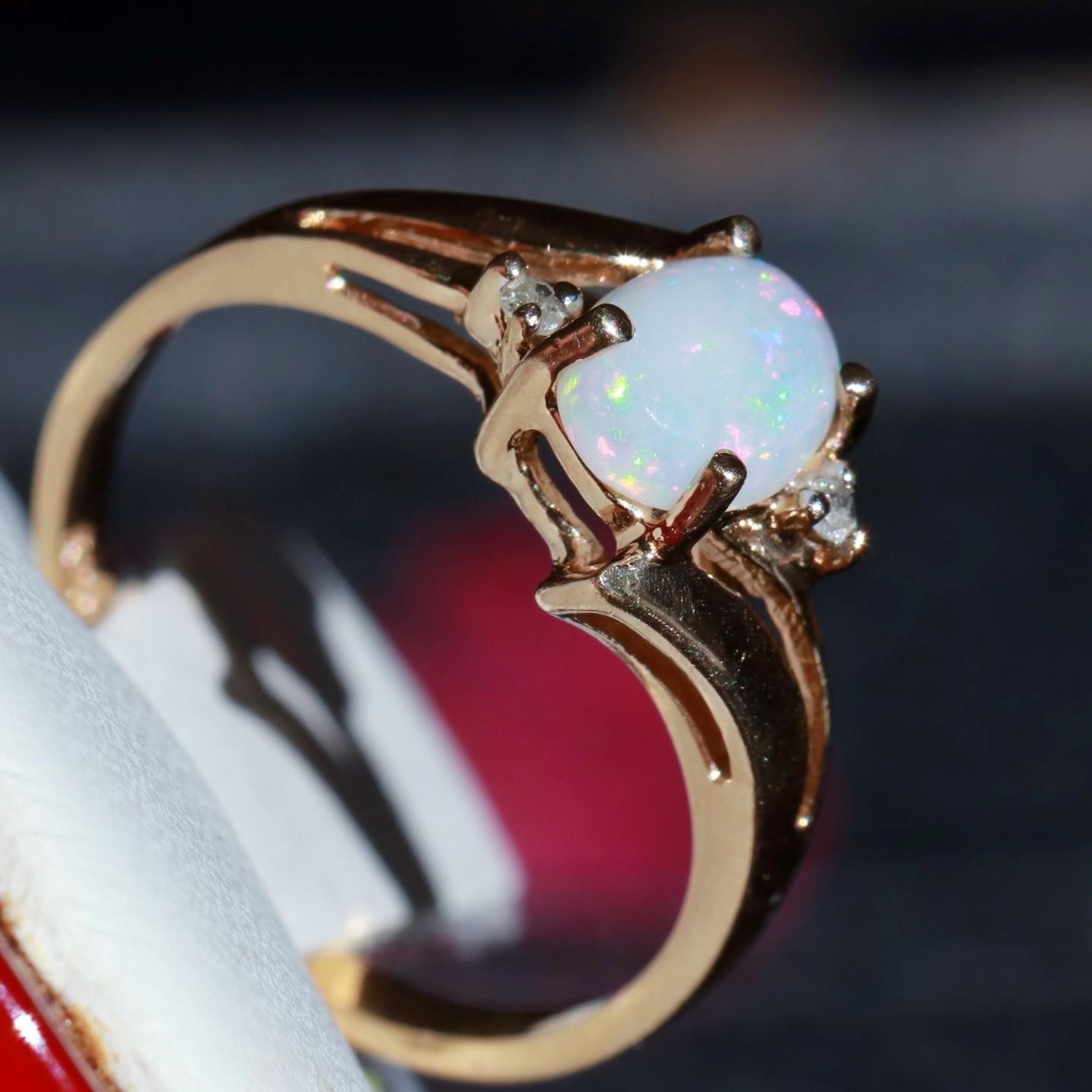 10k yellow gold size 5 ring 0.355ct Australian fiery opal diamond 1.52gr N3815