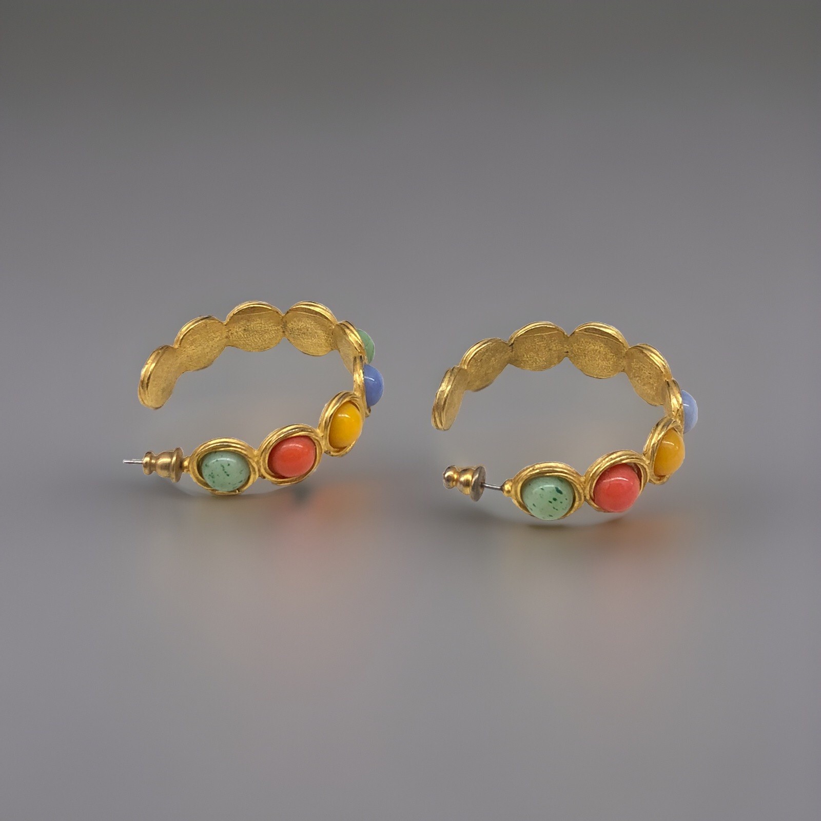 Vintage Multi Color Pastel Bead Cabochon Earrings Gold Tone 1.5” Pierced