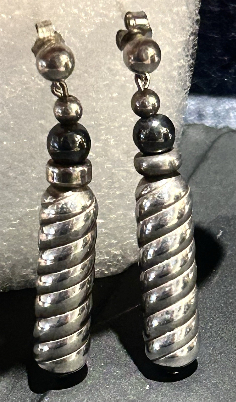 Vntg Native American Sterling Silver Twist Drop Earrings With Hematite Bead 8 Gr