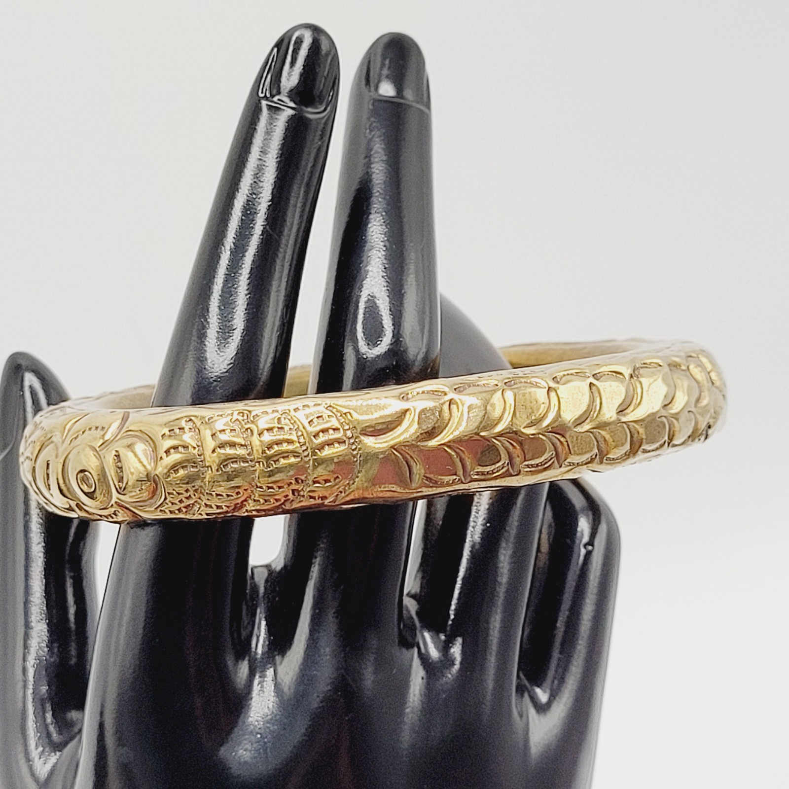 Chinese Wedding Chime Bangle Brass Repousse Chased Hollow Vintage Bracelet