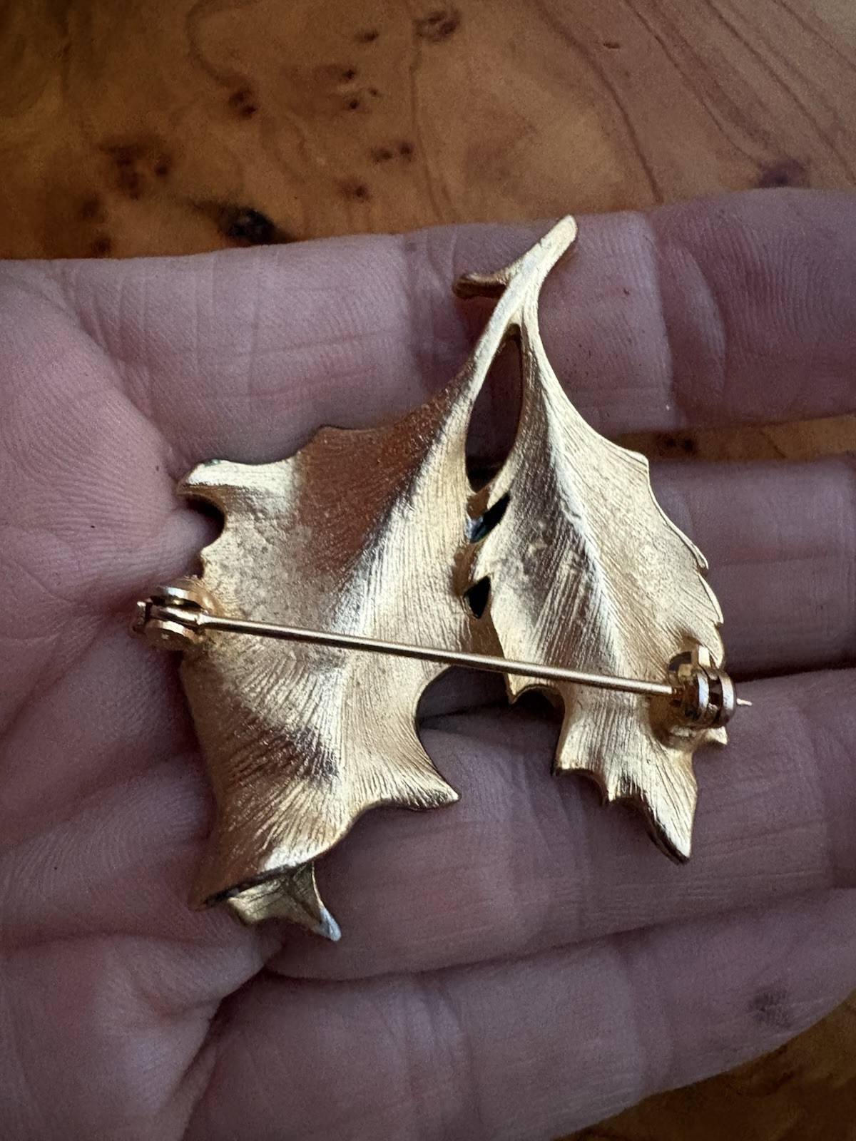 Exquisite Vintage Leaf Brooch Green Enamel Heavy Gold Gilt Finish 2”