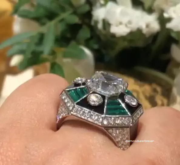 Vintage & Antique Art Deco Gorgeous Women’s Ring With White CZ, Emerald & Onyx