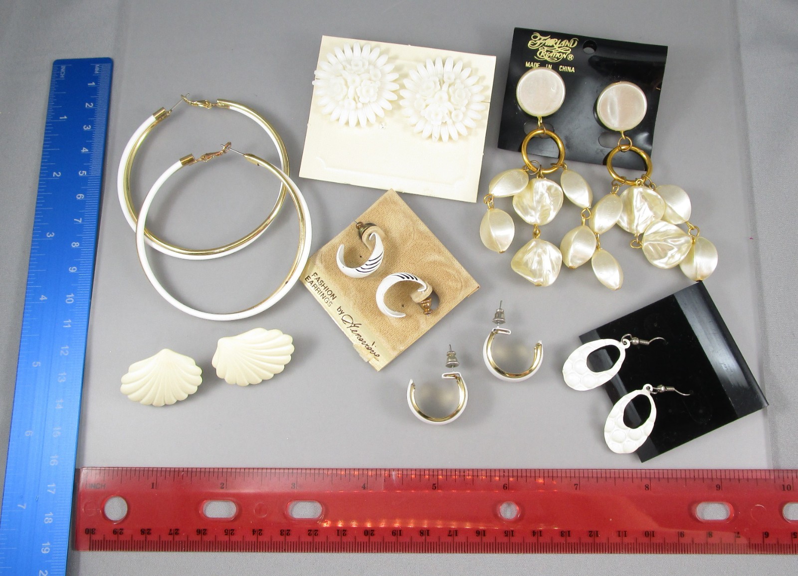 Vtg Mod Retro Varying Colors & Multi Styles LOT of 7 Post Pierced Earrings 152M