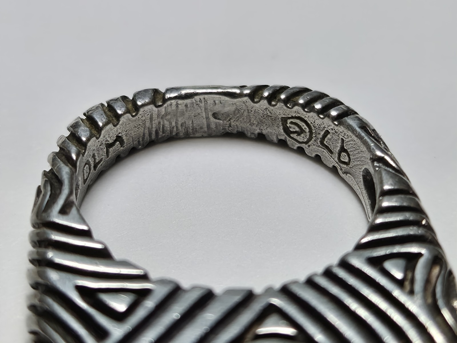 Vintage 1997 Dian Malouf .925 Sterling Silver Geometric Ring Size 6.25