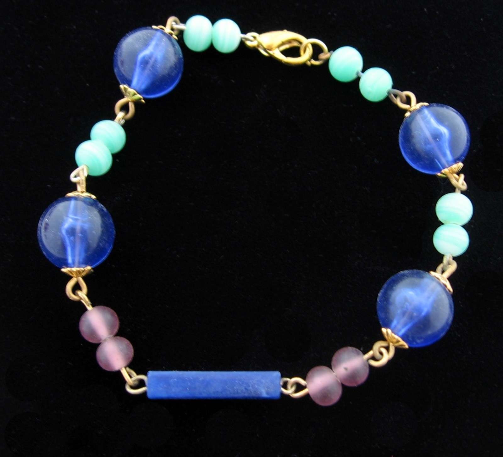 BEAD BRACELET Vtg BLUE and GREEN PURPLE Vintage Goldtone 8″ Length Beaded