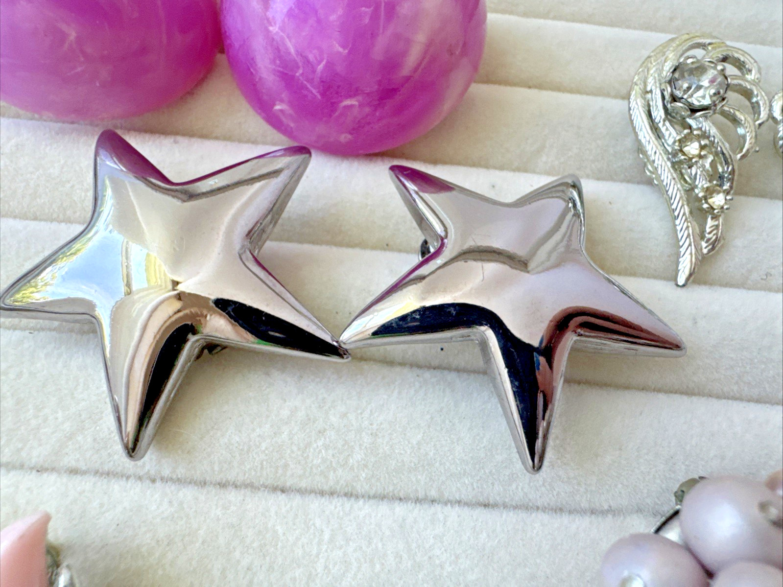 Lot 5 Pairs Brutalist Clip On Earrings Thermoset PINK VTG Movie Star Japan angel