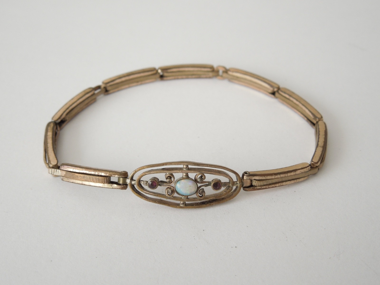 Antique Gold-Colored Opal Bracelet With Red Stones, 6.0 g, 17-18 cm