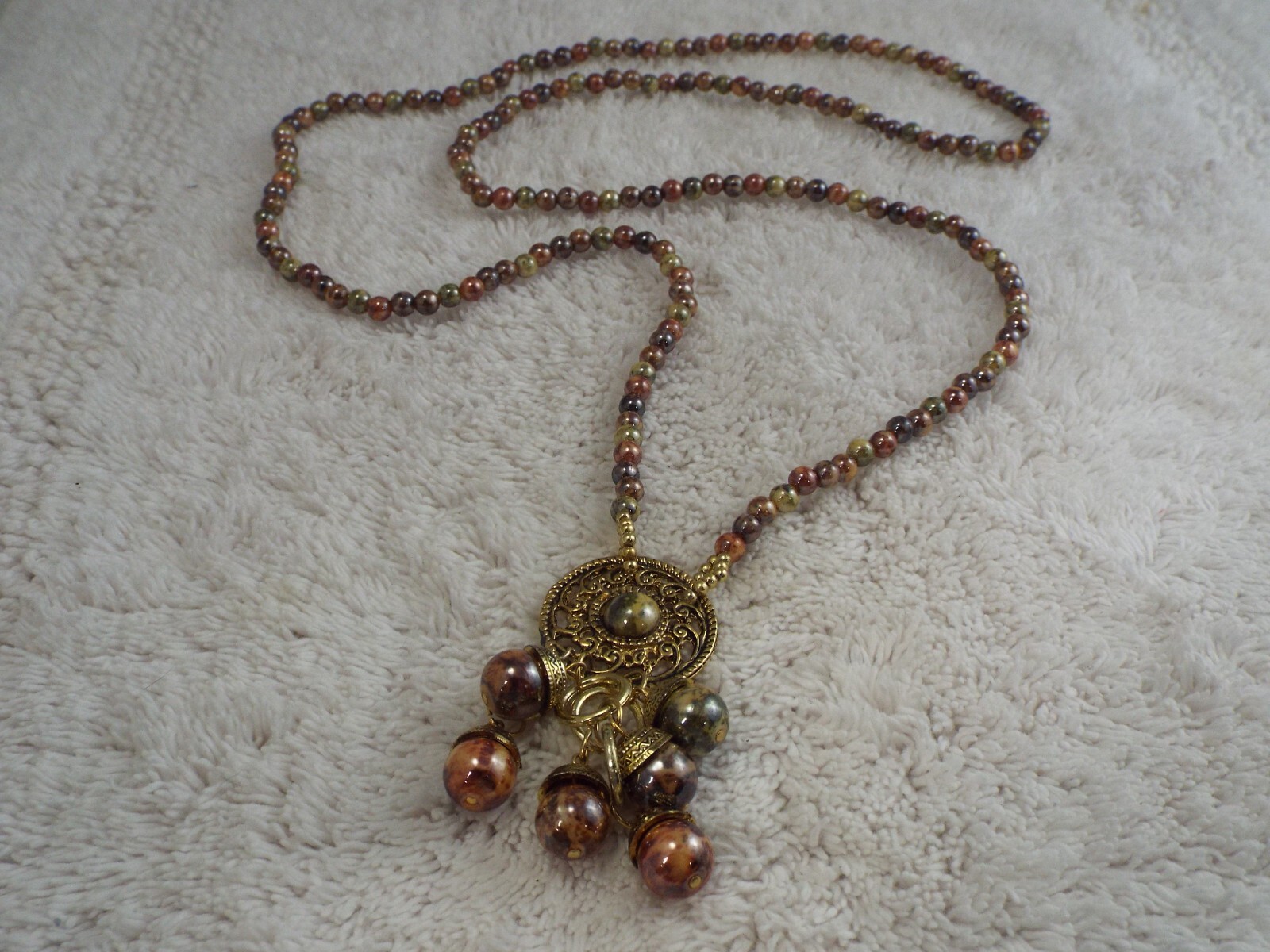 Goldtone Brown Yellow Peach Bead Pendant Necklace (C55)