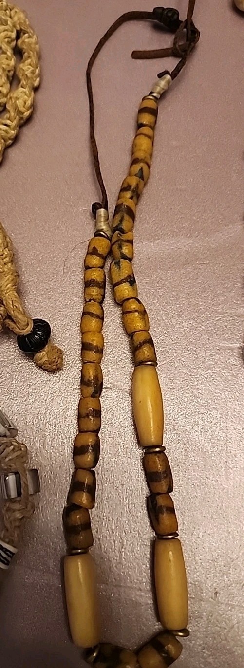 Vintage BOHO Acrylic Shell Necklace JEWELRY LOT White Yellow Beige 3X