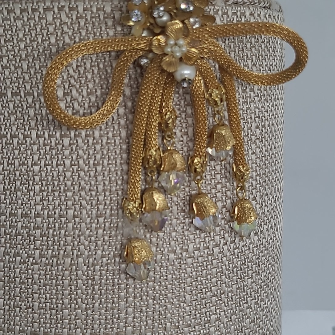 Vintage Mesh Brooch Gold Tone Pearl Rhinestone Tassel Crystal Dangle