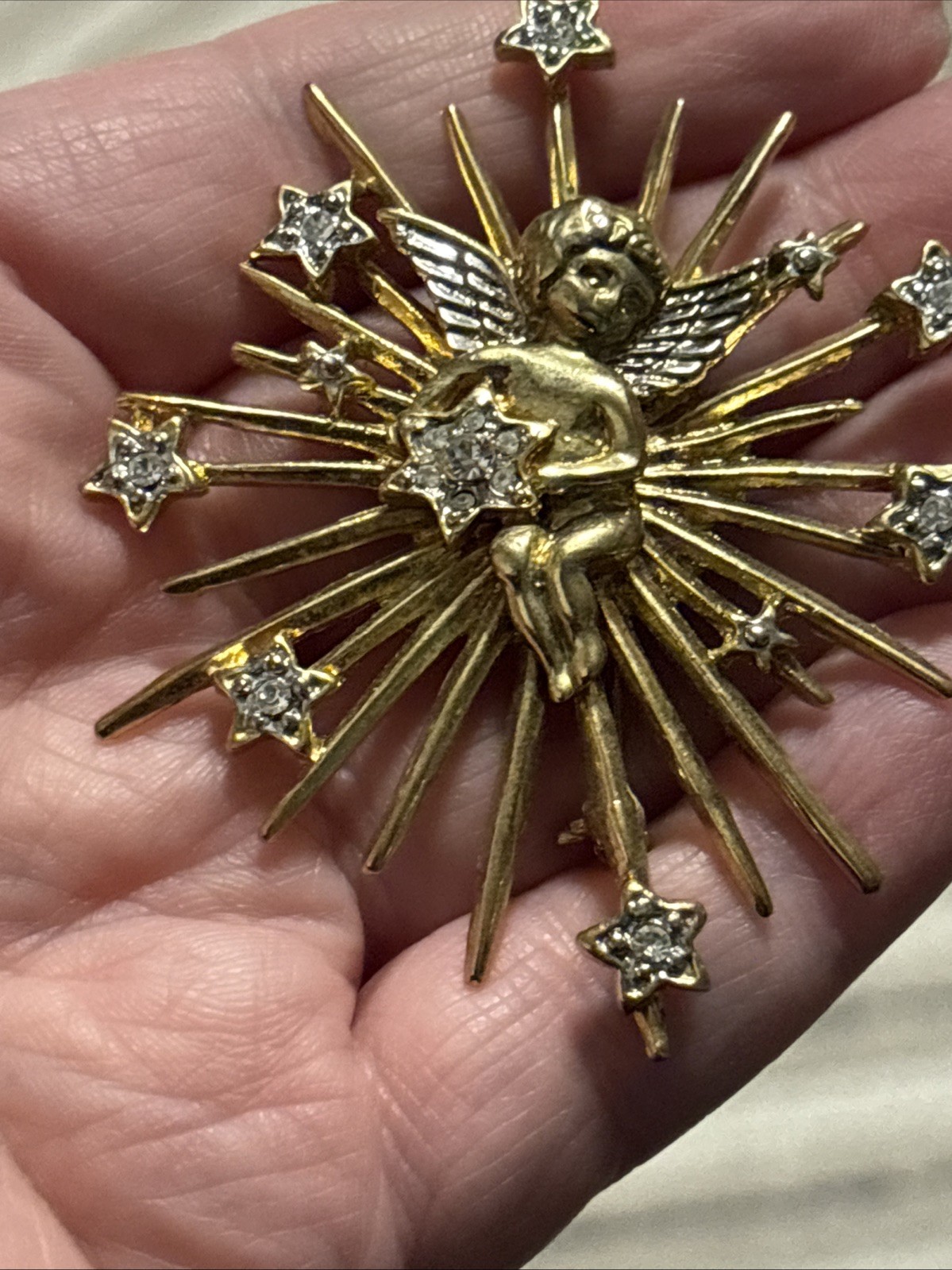 Large Starburst Angel Cherub Brooch