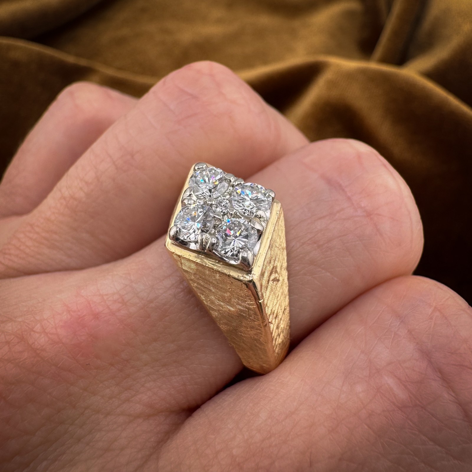 Vintage 1960s–1970s 14K Yellow Gold Diamond Cluster Ring 0.82 CTW Size 6.75