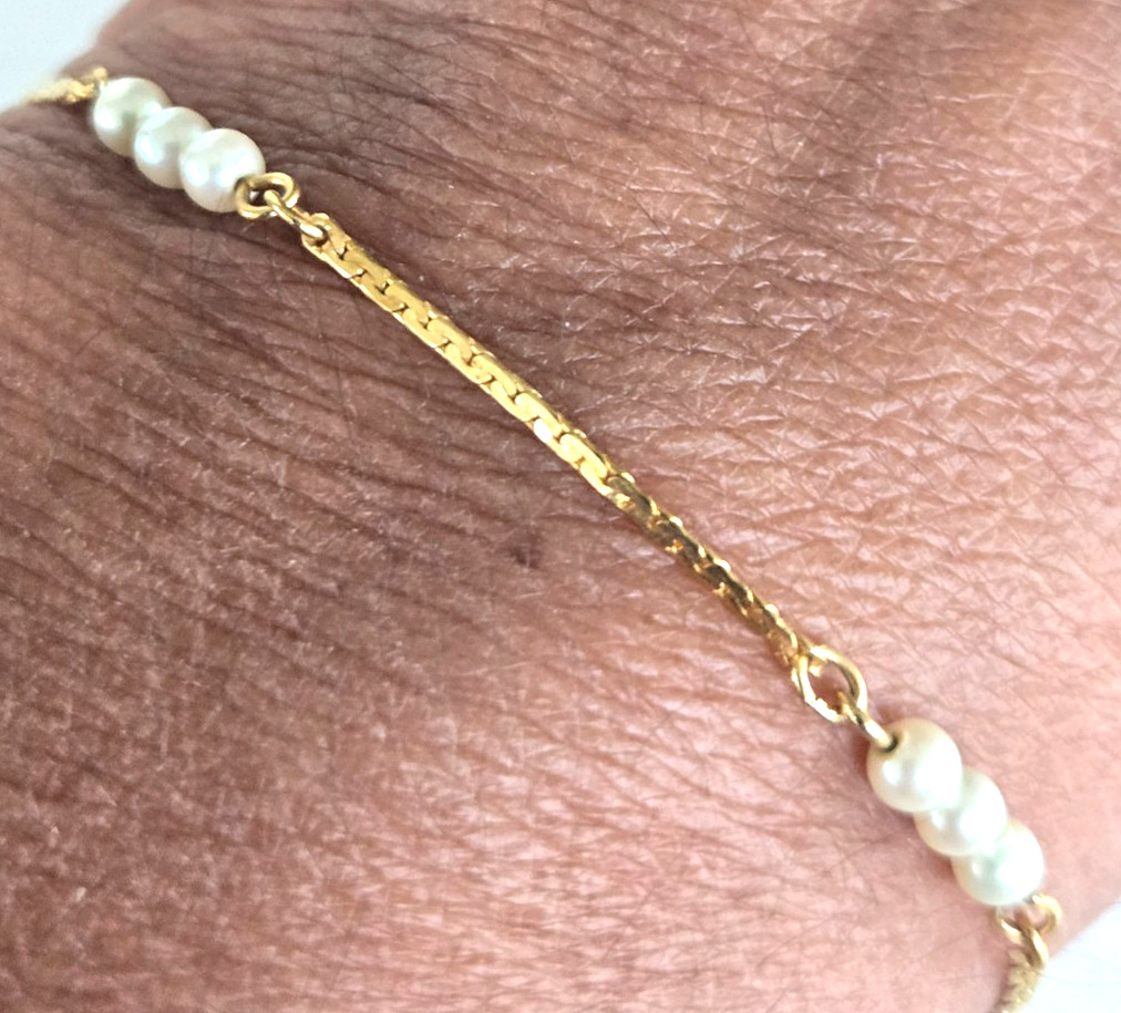 Vintage Gold Tone C Link Chain w/ Faux Pearl Bead Bracelet 7-1/8″ Spring Ring