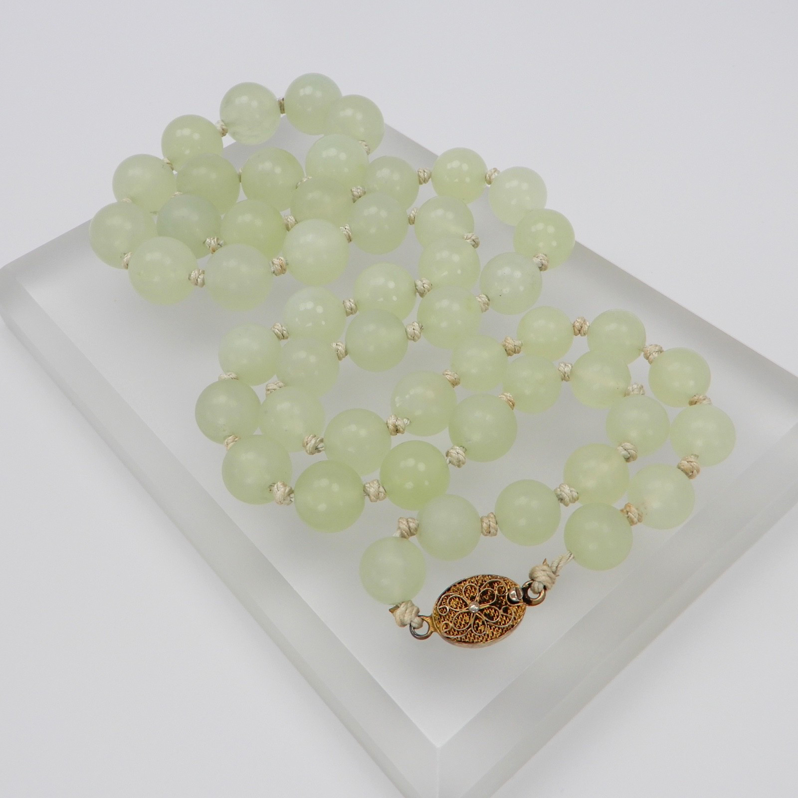 Jadeite Jade Graduated Bead Necklace .925 Silver Filigree Clasp 30″