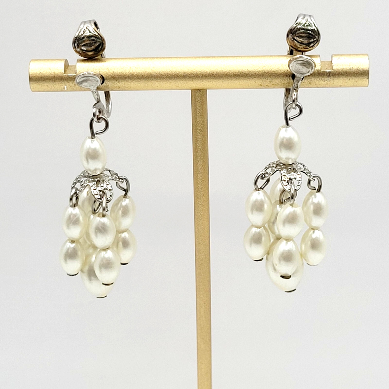 Faux Pearl Drop Dangle Cluster Silver Tone Clip On Fancy Vtg Costume Earrings