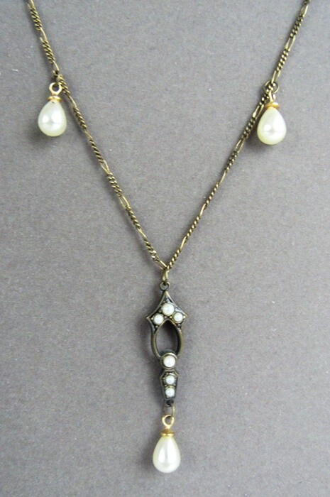 Vintage Glass Works Studio Delicate Seed & Dangle Pearl 18″ Necklace – Nice!