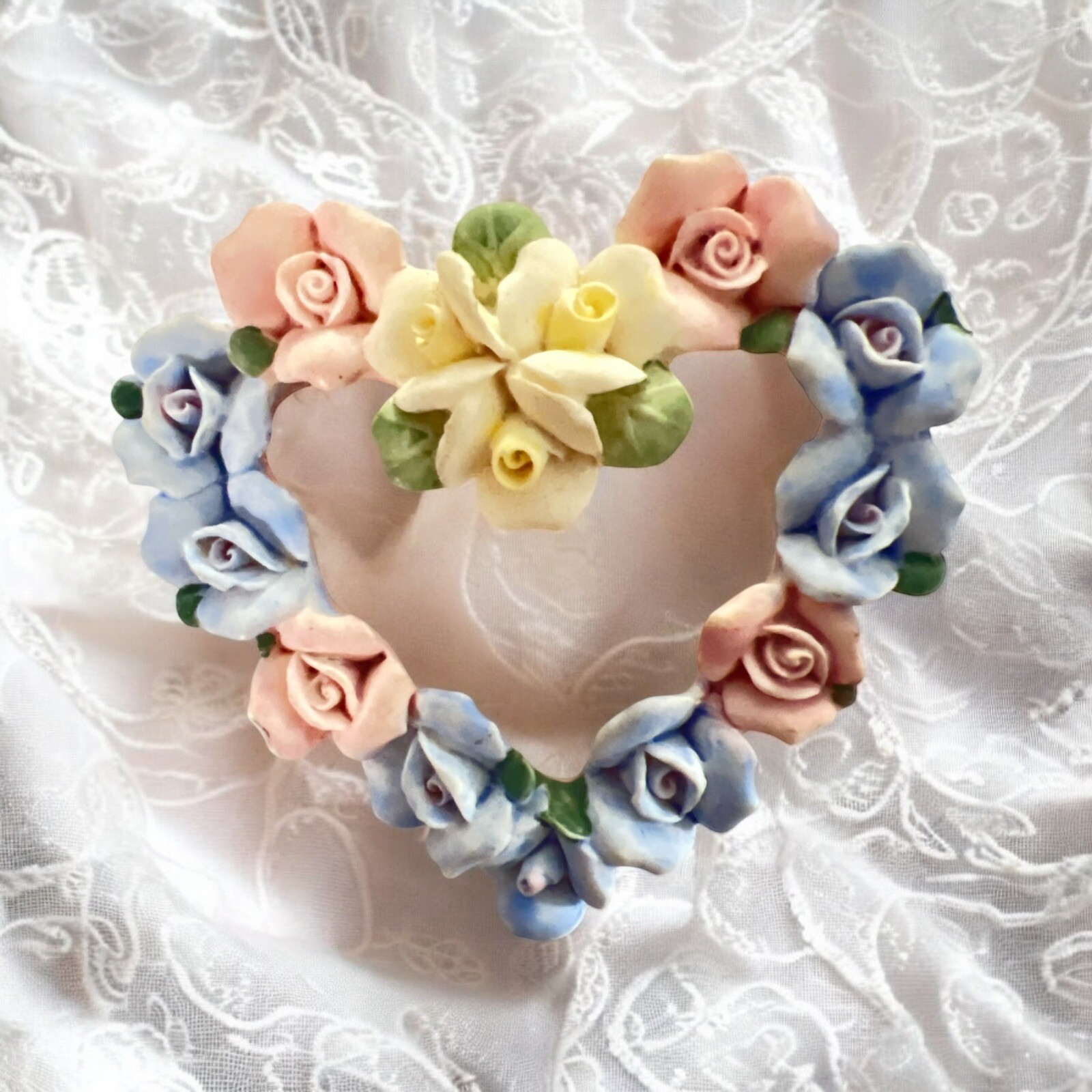 Vintage Avon HEARTS and ROSES Yellow Pink Blue Floral Flowers Brooch Pin