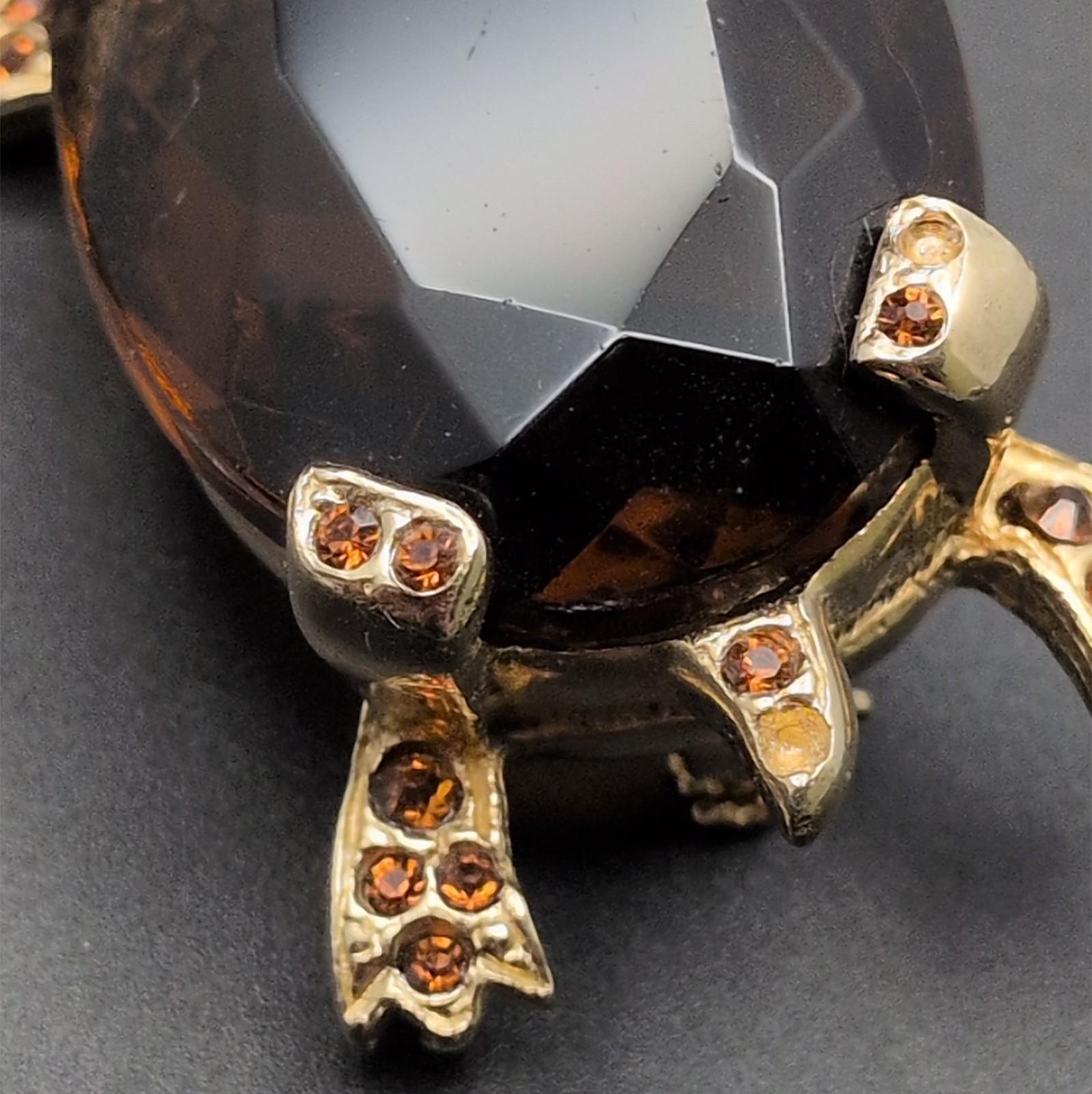 Brooch Pin Vintage DeNicola Turtle Tortoise Animal Reptile Brown Gold Tone READ