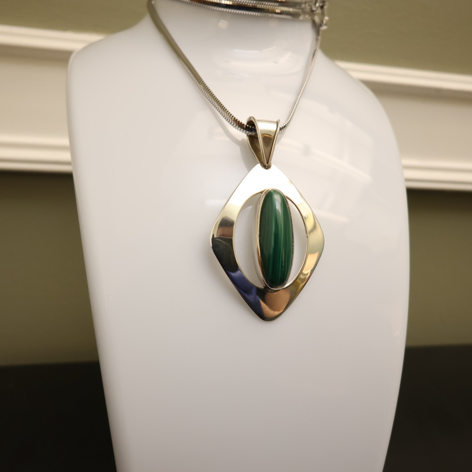 Dominique Dinouart pendant DDD malachite Milor 925 sterling silver omega chain