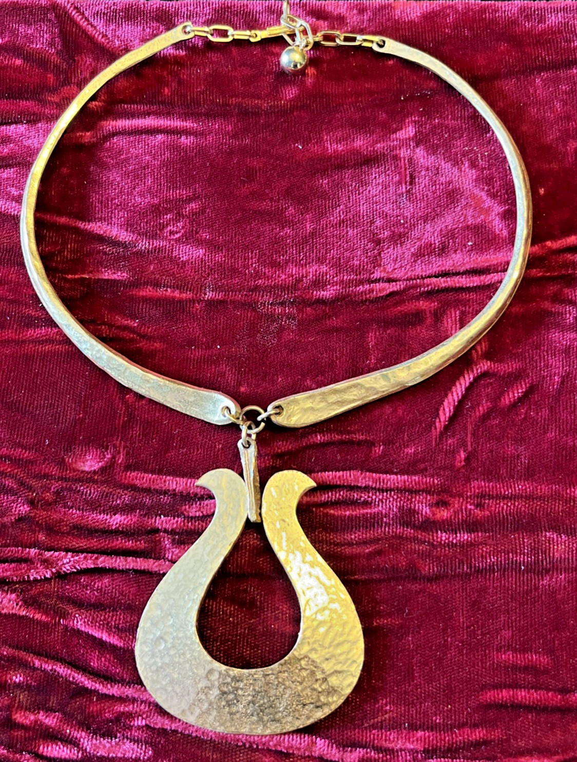 Vtg Robert Zentall Necklace Choker Hammered Gold Tone Pendant Designer Signed