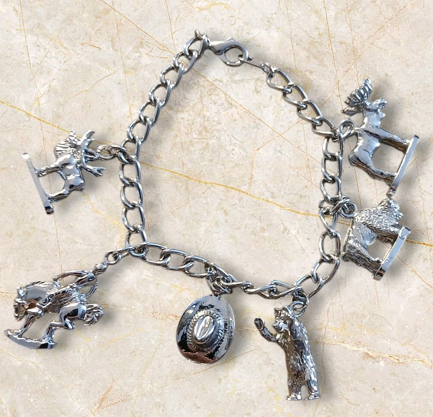 Charm Bracelet Silvertone Western Bronco Rider Moose Bison Cowboy Hat Bear