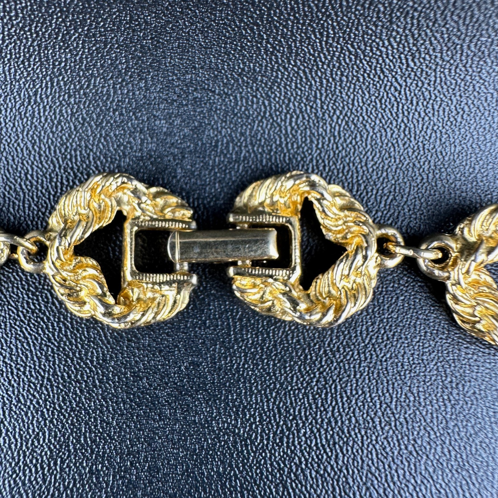 Vintage Statement Necklace Bib Fringe Hammered Gold Tone Link Agate Bead Dangles