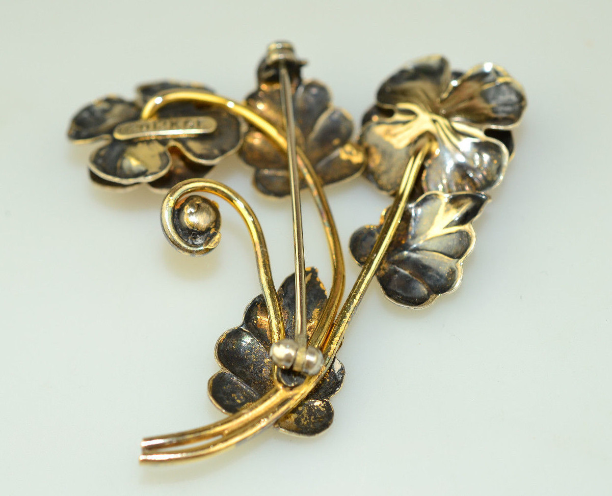 VINTAGE 2 3/8 INCH ROSE & YELLOW GOLD FILLED PIN WITH FLOWERS & LEAVES