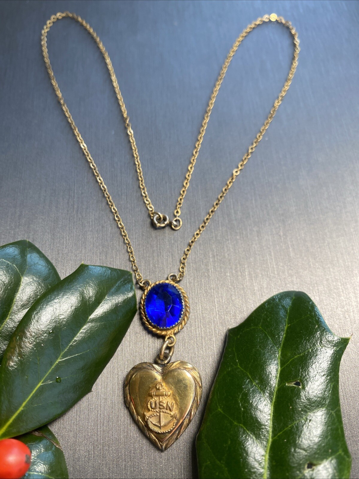 Vintage Photo Locket Pendant Heart Estate Jewelry Pre-Owned USN WWII Gold Filled