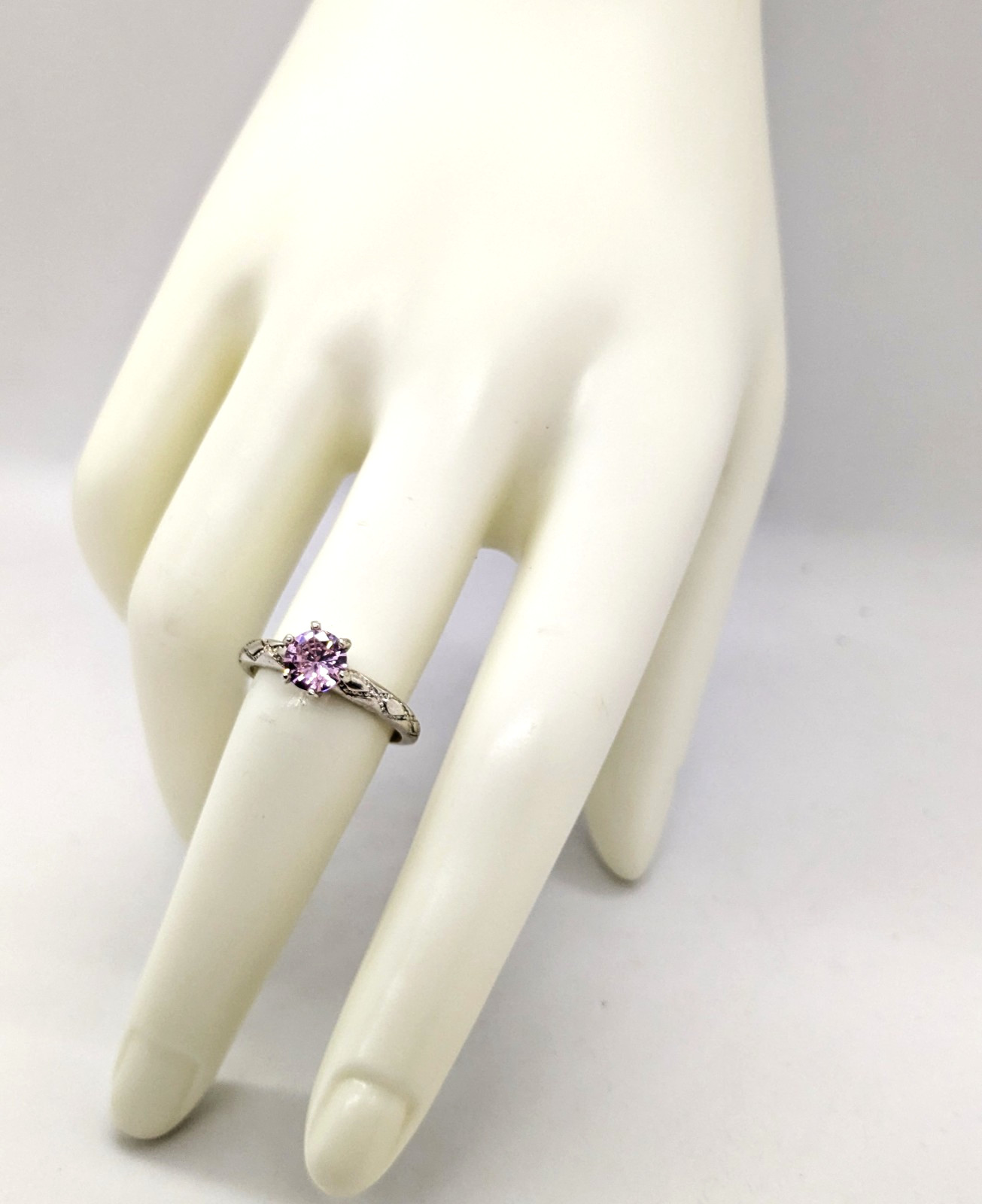 Vintage Luxury RING Silver 925 with Bright Stone -size: 7.75US (17.5mm) | UA #8