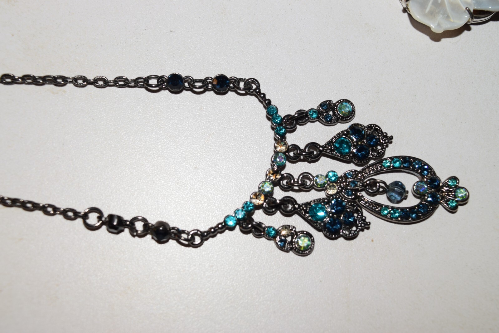 Vintage to now lot of 5-1 Chinas-1 Pewter BDA-1 Clm-1 Alex & Ani chain necklaces