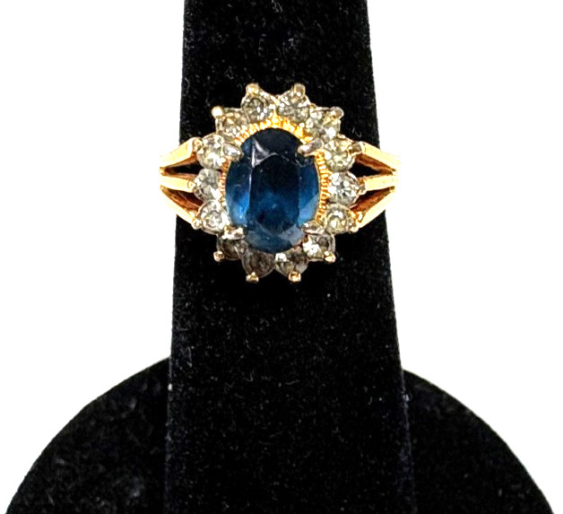 VINTAGE 18K ? RAJ YELLOW GOLD PLATED RING, BLUE STONE W/ CLEAR STONES, SIZE 5