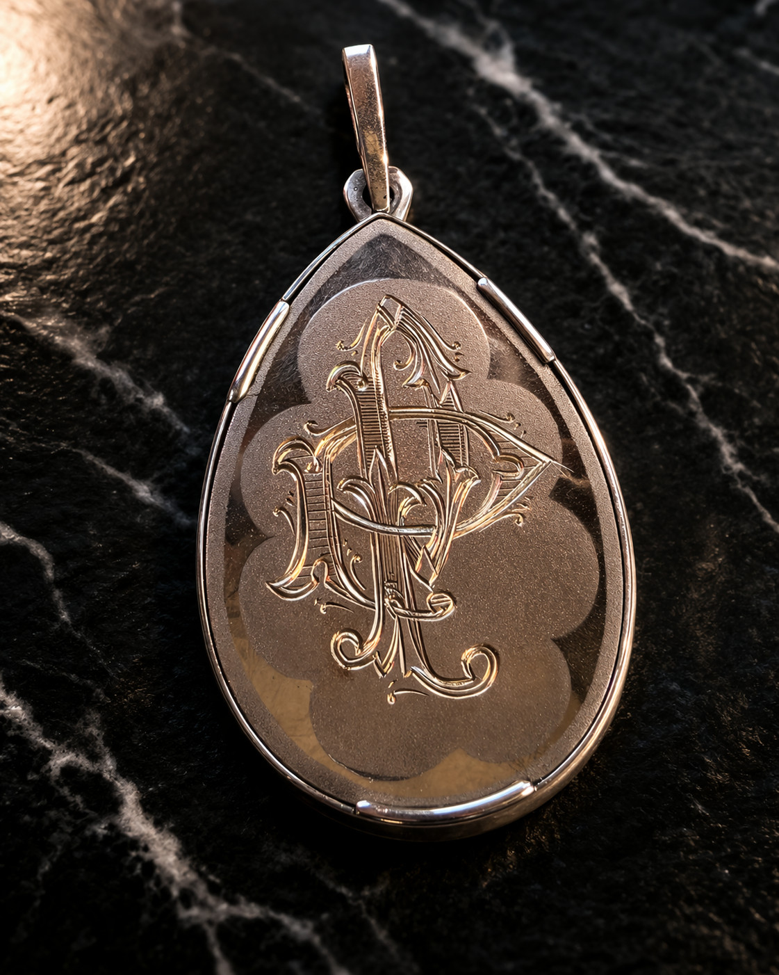 Fine Antique Art Nouvea 18K 18CT Gold Enamel Virgen Mary Medal Pendant Ca XIX