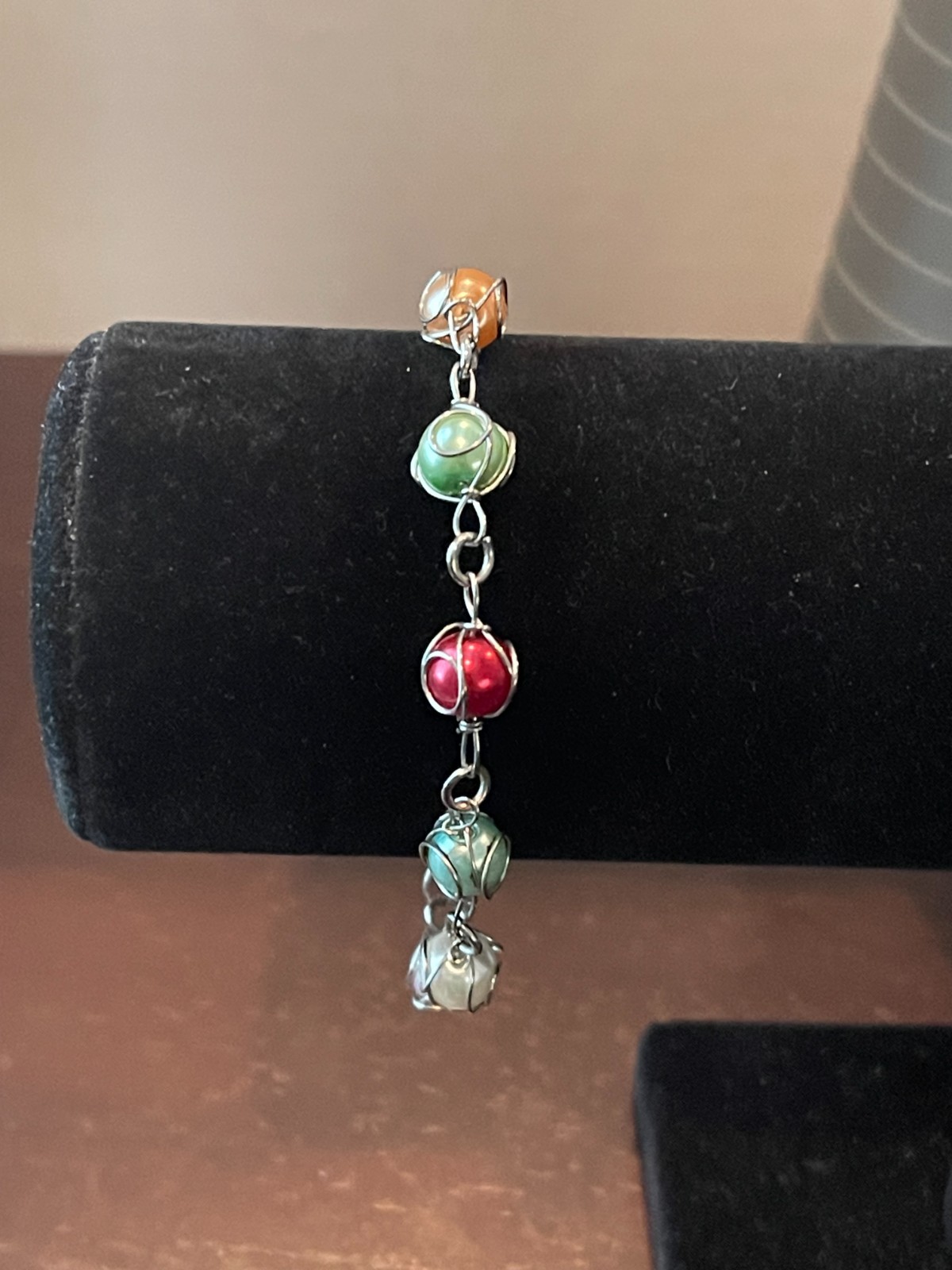 Wire-Wrapped Beaded Bracelet Caged Link Bracelet Cute Dainty Silver Tone Glass