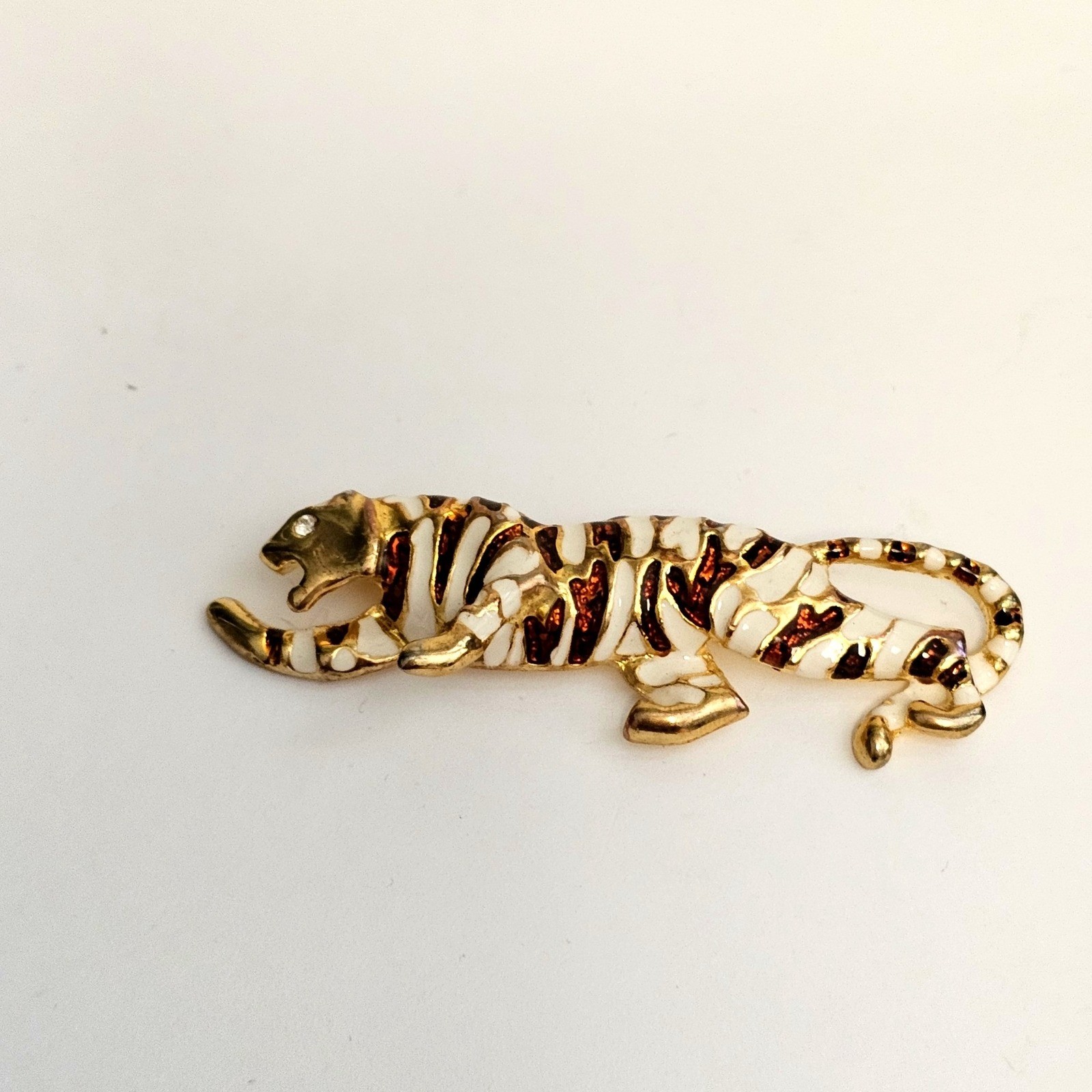Vintage Gold Tone Enameled Panther White Brown Shimmer Brooch Pin