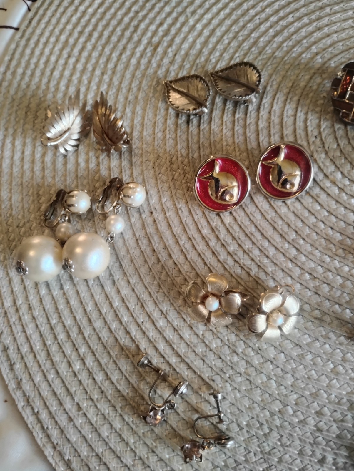 Vintage Lot Of 18 Vintage Pairs Of Clipon Earrings