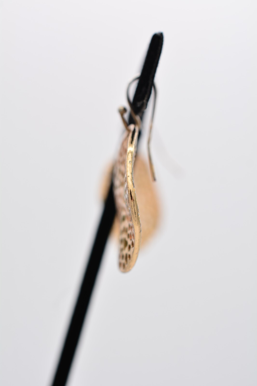 Vintage Dangle Earrings Hook Round Gold Tone Drop Y2K 2000s Bin7