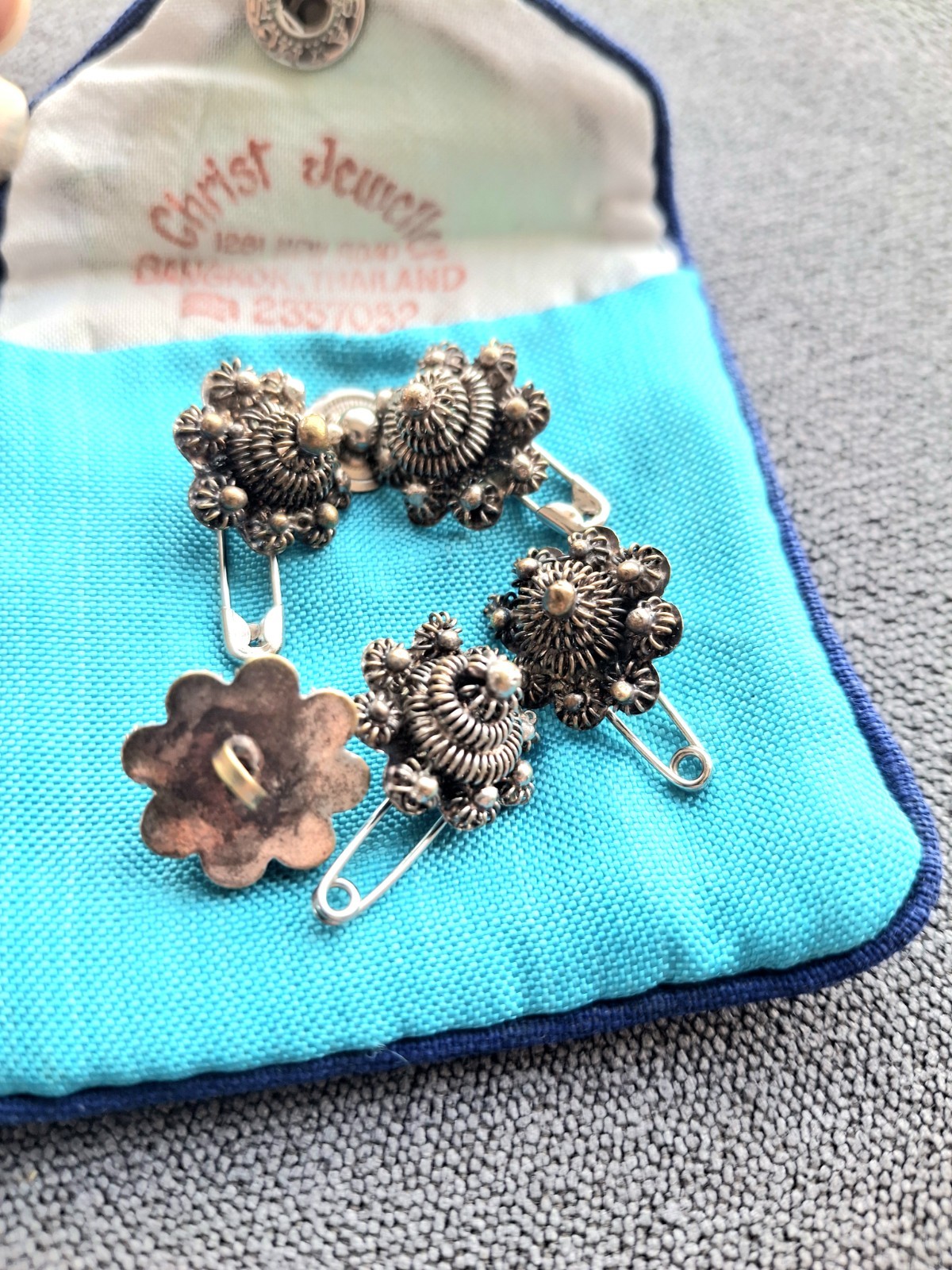 Vtg Thai Cannetille Intricate Filigree Flower Sterling Silver Button Set + Pouch