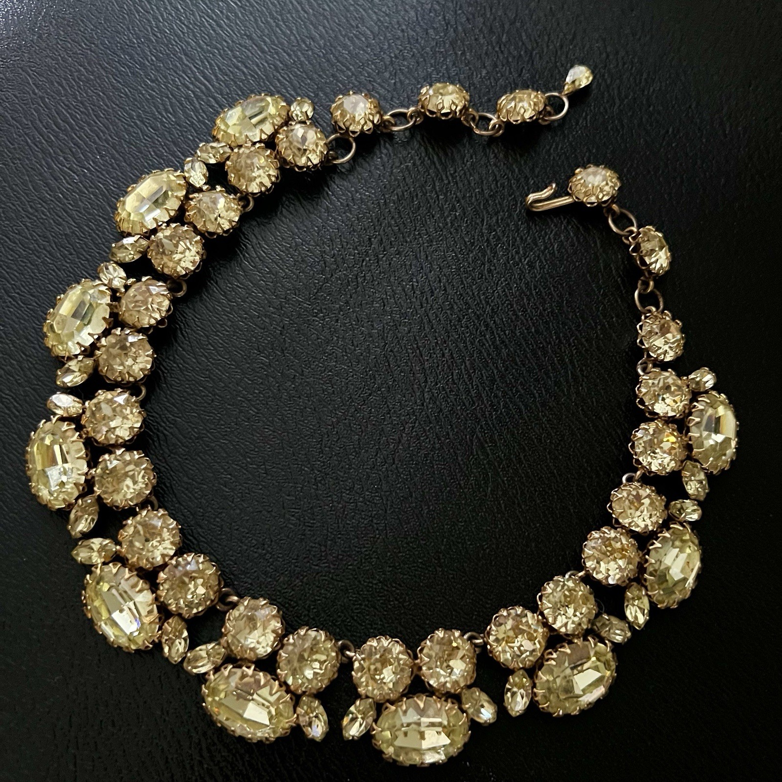 Vintage Schreiner Bright Yellow Foiled Crystals Rhinestone Collar Necklace