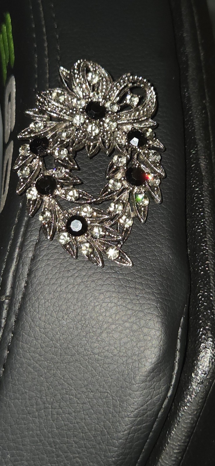 Vintage Juliana DeLizza Elster Wreath Brooch Smoky Gray Clear Rhinestone Pin DE