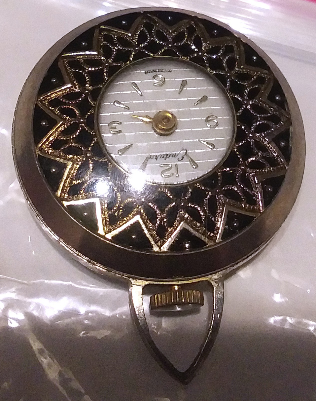 RARE VINTAGE – ENDURA PENDANT WATCH WITH GOLD TONE DESIGN – NEEDS WORK