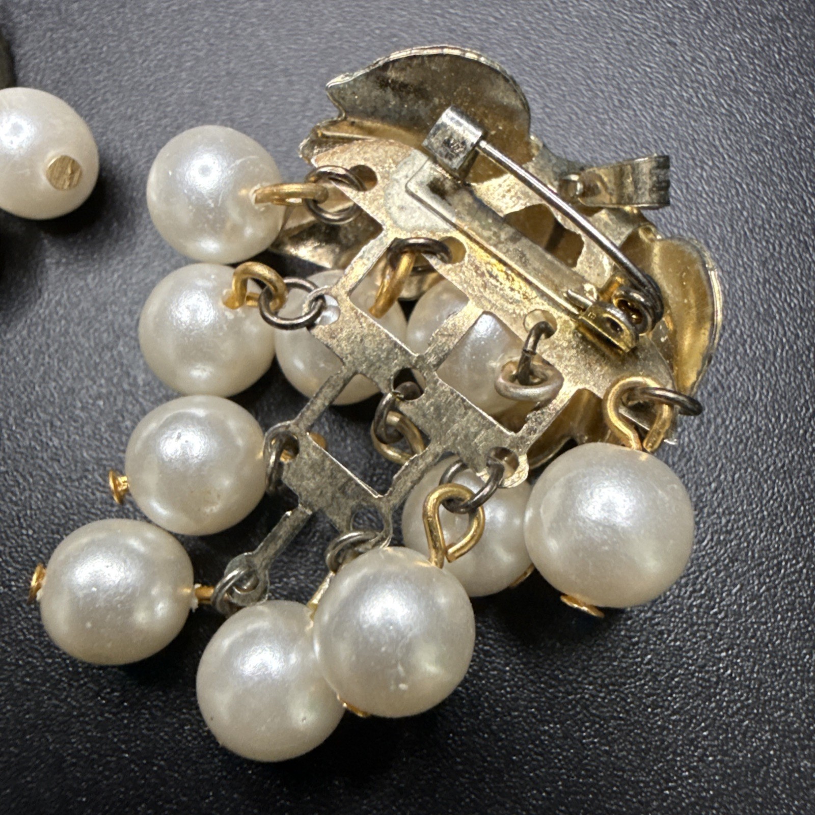 2 Vtg Gold Tone Dangling Grape Clusters ~ Brooch Pin Faux Pearls Pendants